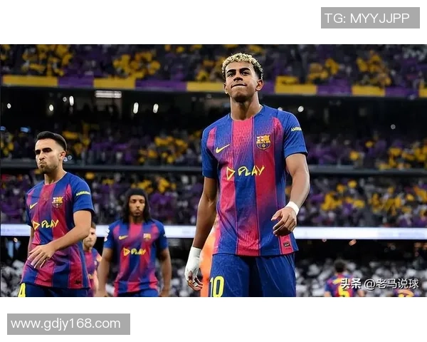 抖音热议男足球星:这些球员如何打破纪录引发全球关注 抖音热议男足球星:这些球员如何打破纪录引发全球关注