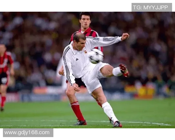 美国足球历史上十大最强球星盘点与成就分析